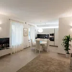 Residenza Manin - Domus Apartment *
